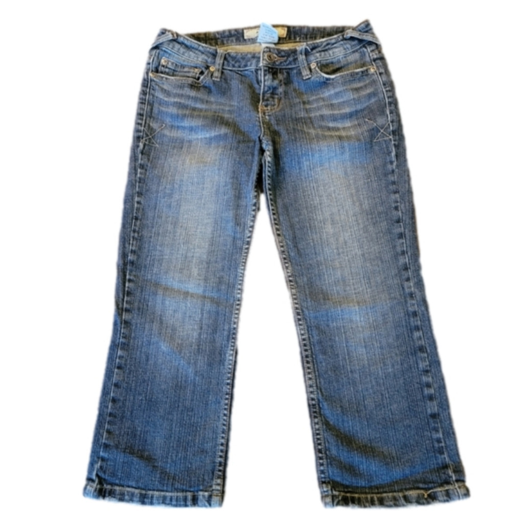 Ymi Medium Wash Capri Size 5
